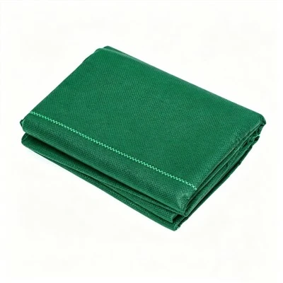 Hoja de tela rectangular verde para control de malezas